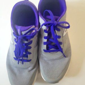 𝅺new balance | running shoes | sneakers | size 7